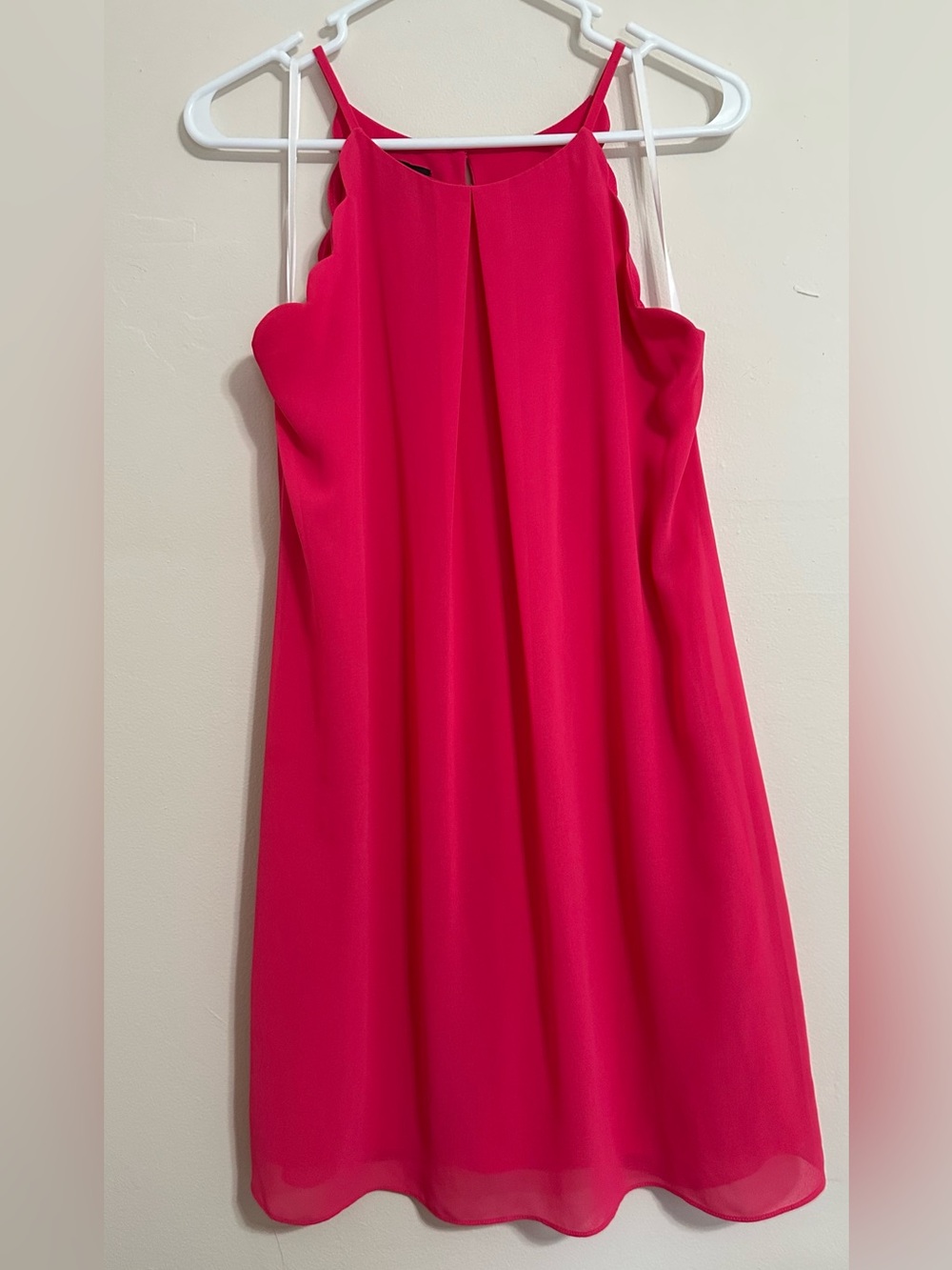 BCX Dress Hot Pink Scalloped Sleeveless Shift Dress | Size Medium